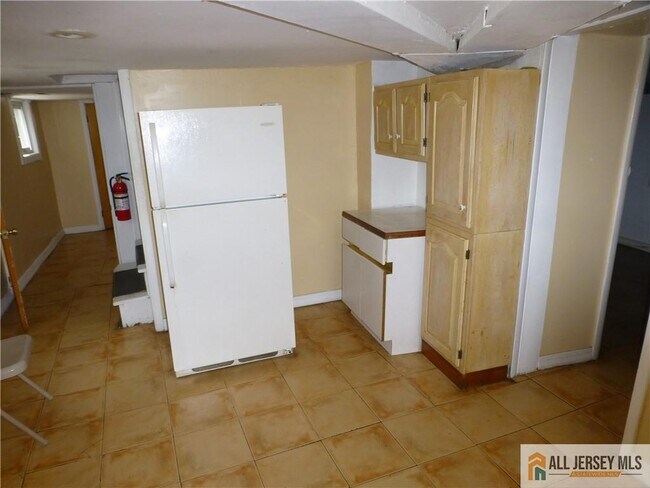 419 Hancock St in South Plainfield, NJ - Building Photo - Building Photo