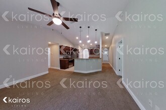 228 Fisher Rd in Ocklawaha, FL - Foto de edificio - Building Photo