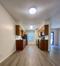 622 W Belden St in Sherman, TX - Foto de edificio - Building Photo