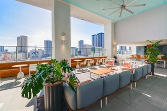 227 NE 2nd St in Miami, FL - Building Photo - Building Photo