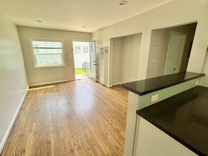 836 Penn St in El Segundo, CA - Building Photo - Building Photo