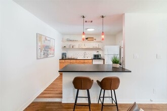 1800 Winsted Ln in Austin, TX - Building Photo - Building Photo