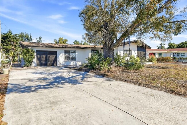 1801 62nd Terrace S in St. Petersburg, FL - Building Photo - Building Photo