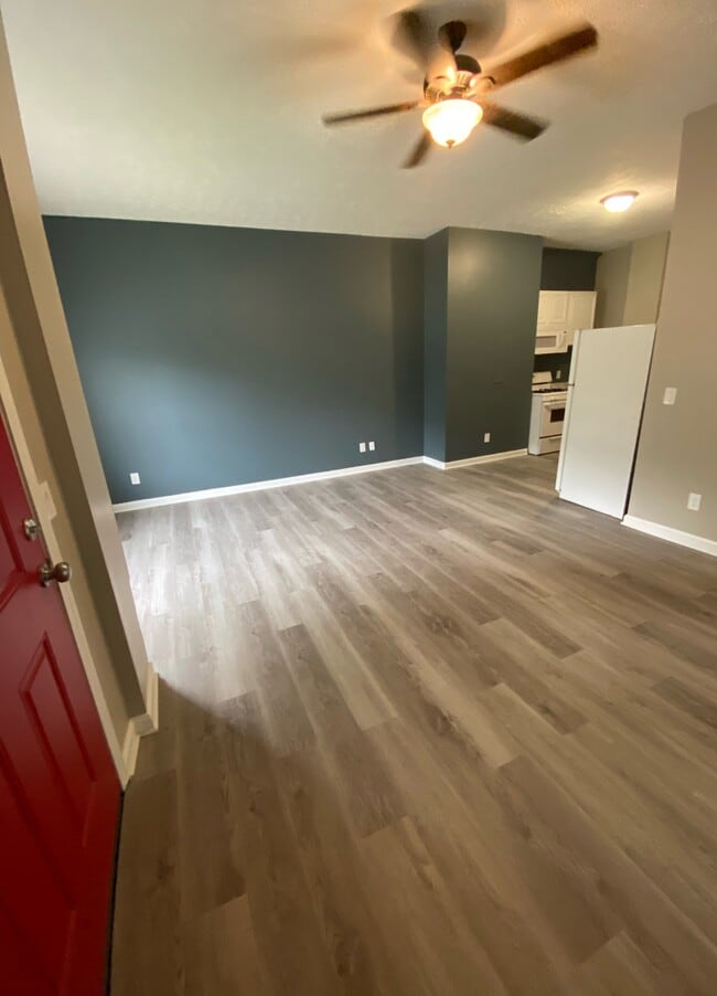 property at 1806 4th St