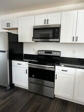 114 Lebanon Rd, Unit 11 in Winterport, ME - Building Photo - Building Photo