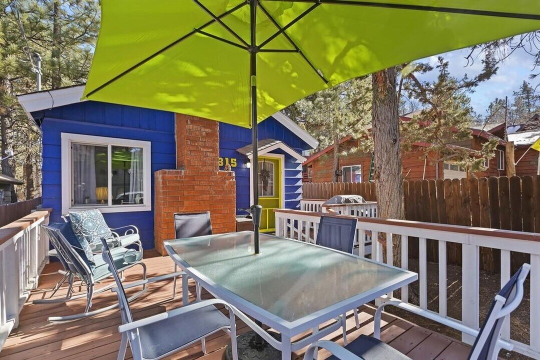 315 San Bernardino Ave in Big Bear, CA - Building Photo