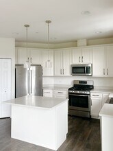 4449 Monroe Ct in Naperville, IL - Building Photo - Building Photo