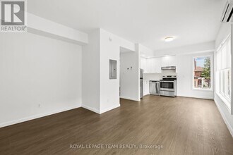 506-506 Gladstone Ave in Ottawa, ON - Building Photo - Building Photo
