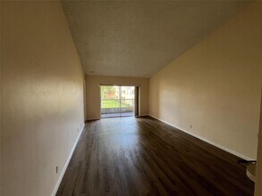 2431 NW 56th Ave in Lauderhill, FL - Building Photo - Building Photo
