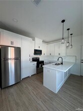 13 Waterfall S Ave in Edinburg, TX - Building Photo - Building Photo