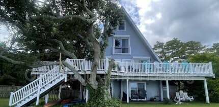 181 Pine Grove Ln in Point Harbor, NC - Building Photo - Building Photo