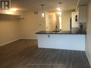 370 Fisher Mills Rd in Cambridge, ON - Building Photo - Building Photo