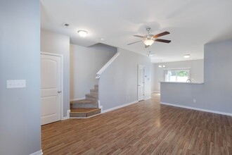 109 Beacon Woods Dr in Holly Ridge, NC - Building Photo - Building Photo