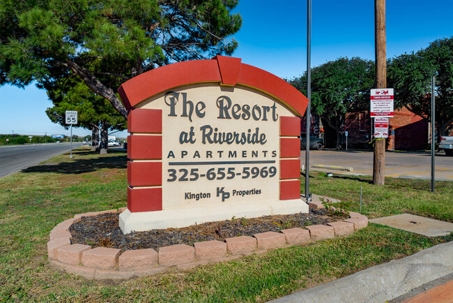 Resort at Riverside in San Angelo, TX - Foto de edificio - Building Photo