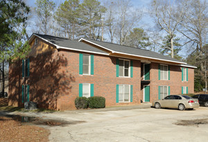 6124 Trestlewood Dr Apartments