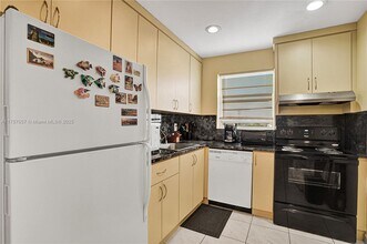7150 Indian Creek Dr in Miami, FL - Building Photo - Building Photo