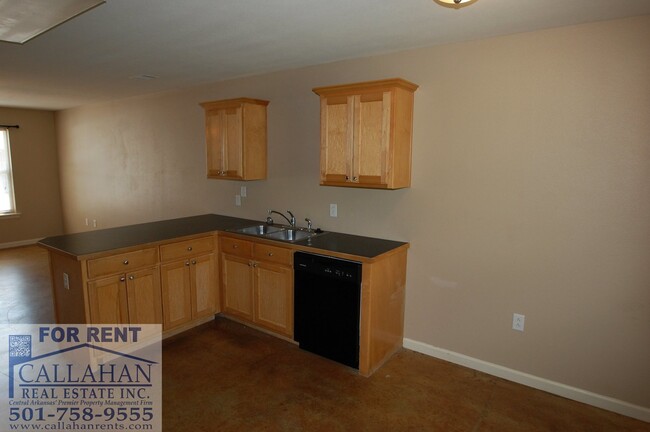 8005 Langer Dr in Sherwood, AR - Building Photo - Building Photo