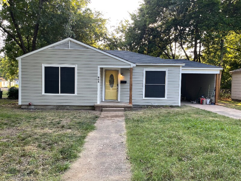 604 12th St SE in Paris, TX - Building Photo