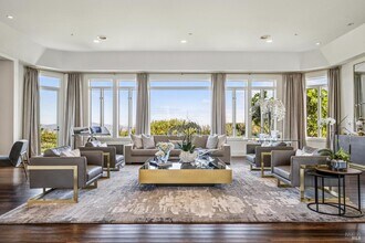 138 Gilmartin Dr in Tiburon, CA - Building Photo - Building Photo