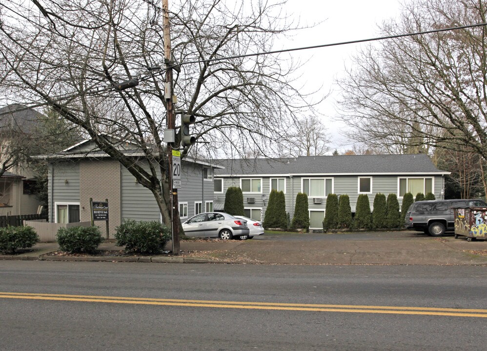 Buckman Court Apartments in Portland, OR - Foto de edificio