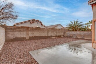 4899 Lunetto Ave in Las Vegas, NV - Building Photo - Building Photo