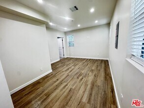 5637-5634 Homeside Ave in Los Angeles, CA - Building Photo - Building Photo