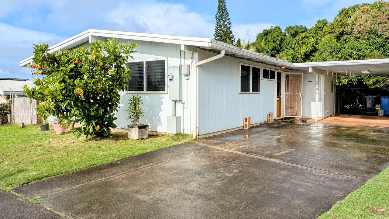 2164 Auhuhu St in Pearl City, HI - Foto de edificio