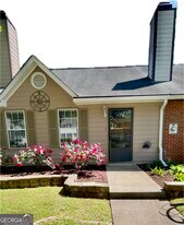 1918 Cheatham Woods Dr SW in Marietta, GA - Building Photo