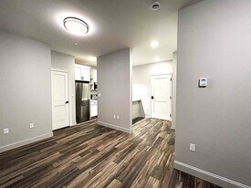 25 Lowell St in Manchester, NH - Building Photo