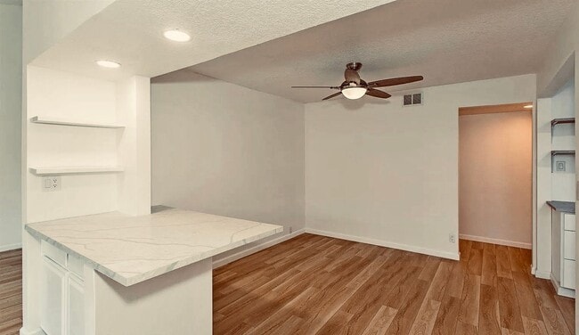 7528 Jerez Ct in Carlsbad, CA - Building Photo - Building Photo