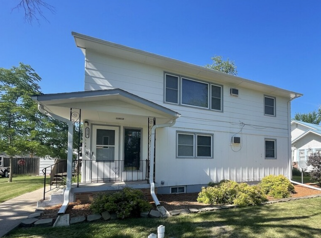 property at 1319 Armory Ave