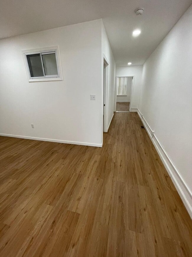 923 Arch St, Unit 3F photo'