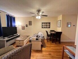 41 Cross St, Unit A in Somerville, MA - Building Photo
