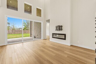 4615 Bridgewood Dr in Spring, TX - Foto de edificio - Building Photo