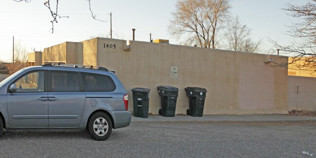 1405 Chelwood Park Blvd NE in Albuquerque, NM - Building Photo - Building Photo