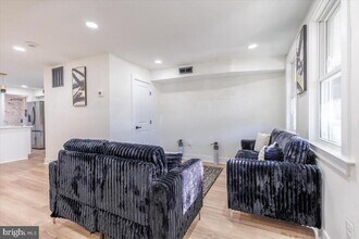 4702 Meade St NE in Washington, DC - Building Photo - Building Photo