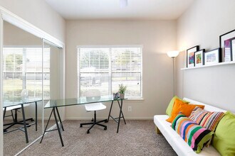 The Reserve at Walnut Creek in Austin, TX - Foto de edificio - Building Photo