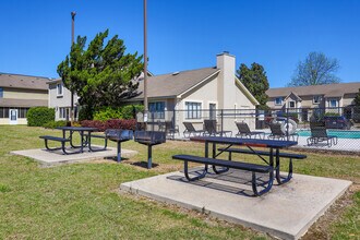 Hampton Townhomes in Warner Robins, GA - Foto de edificio - Building Photo