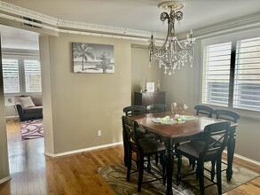 8220 E Brookdale Ln in Anaheim, CA - Building Photo - Building Photo