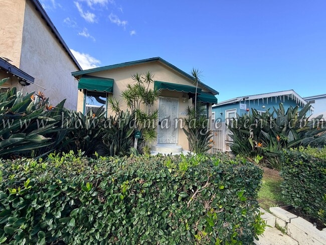 12207 Culver Blvd in Los Angeles, CA - Building Photo - Building Photo