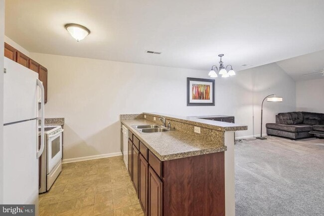 102 Hunter's Way in Salisbury, MD - Building Photo - Building Photo