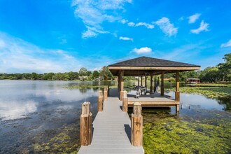 201 Cedarwood Dr in Maitland, FL - Building Photo - Building Photo
