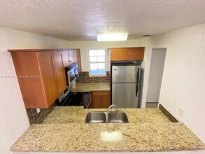 3130 Bird Ave in Miami, FL - Building Photo - Building Photo
