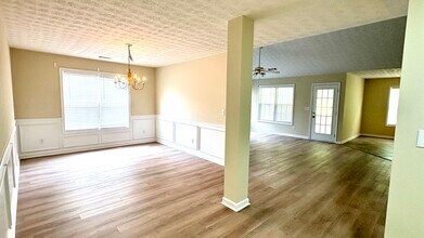 2336 Pettit Dr in Conyers, GA - Building Photo - Building Photo