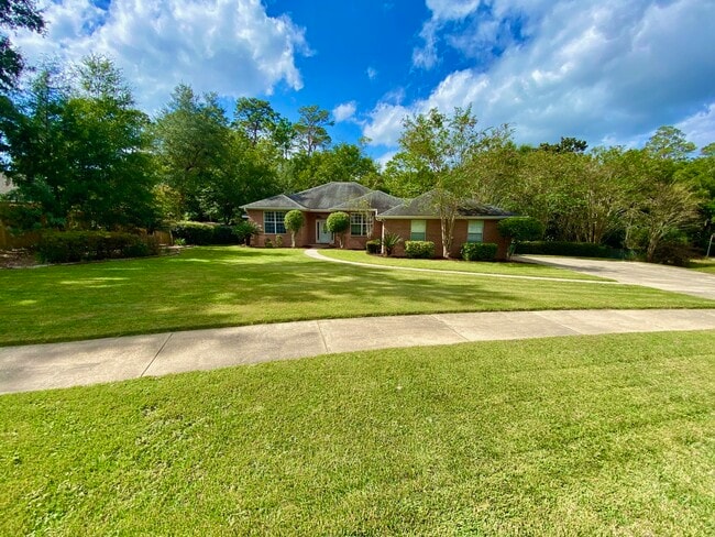 property at 324 Killarney Rd