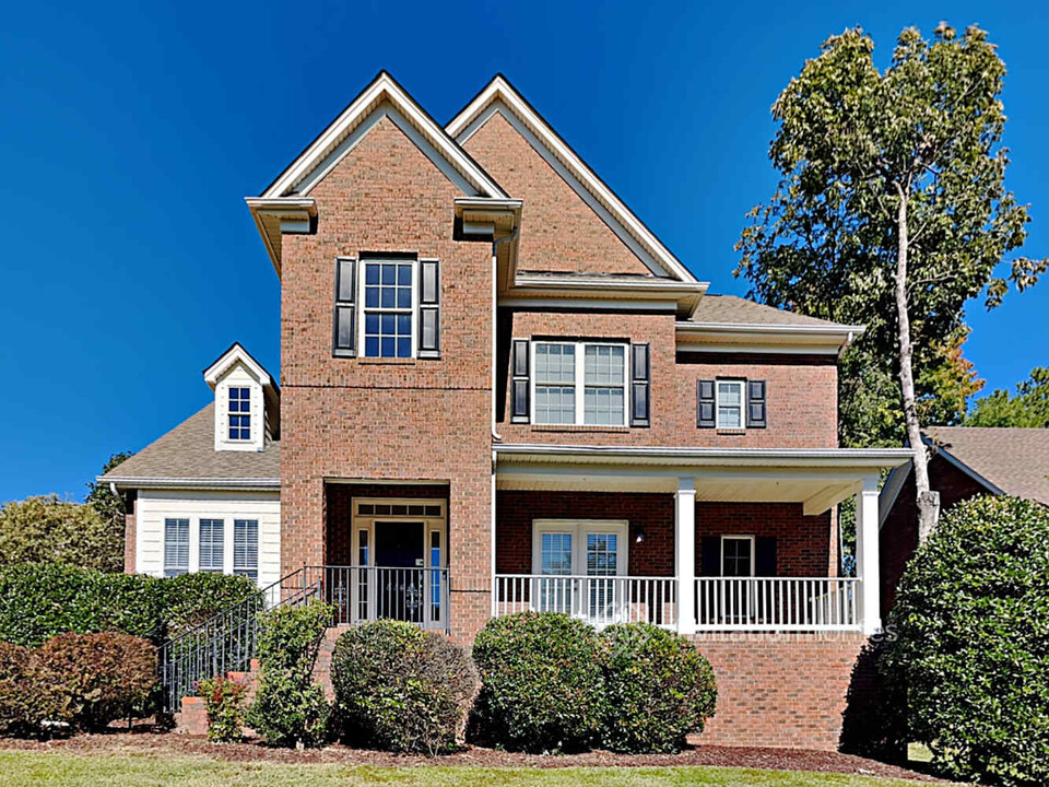 8144 Grahamson Ln in Charlotte, NC - Foto de edificio