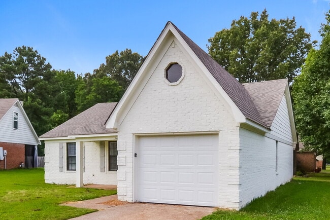 6801 College Park Cove in Olive Branch, MS - Building Photo - Building Photo