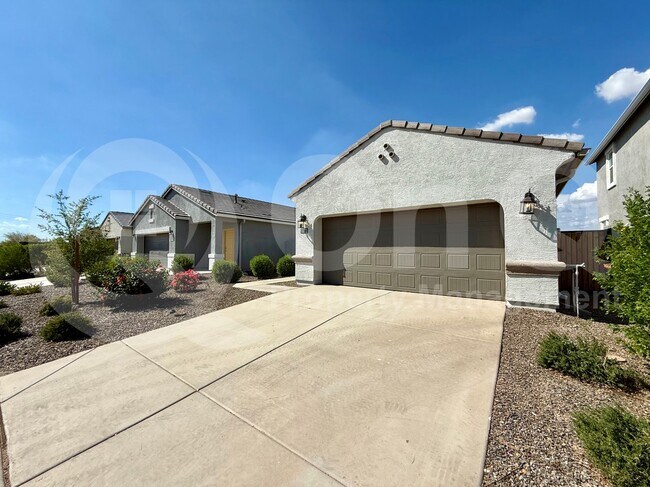 3372 W Stanton Ave in Mesa, AZ - Building Photo - Building Photo