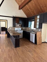 200 E Country Club Blvd in Big Bear, CA - Foto de edificio - Building Photo