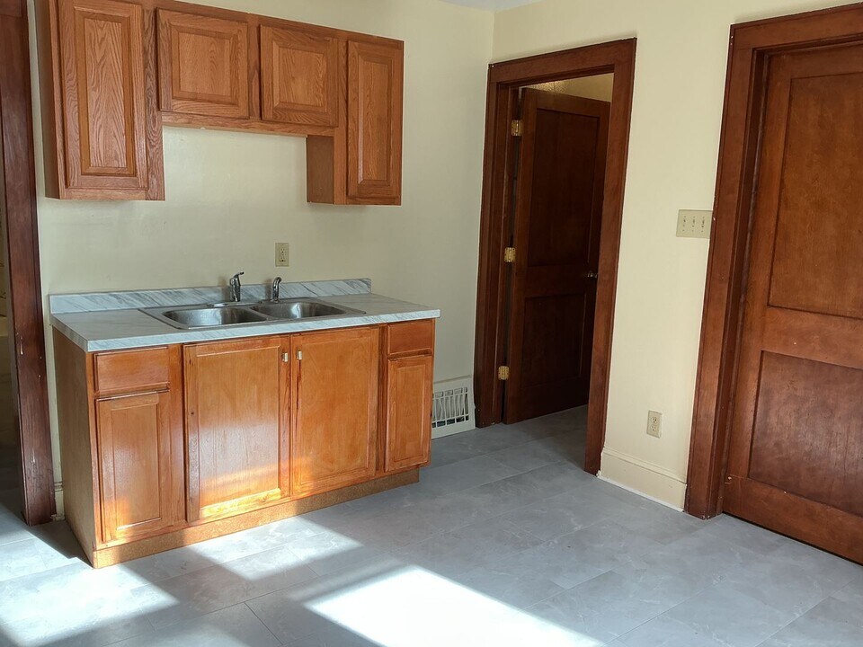 5342-5344-5344 N 35th St in Milwaukee, WI - Building Photo